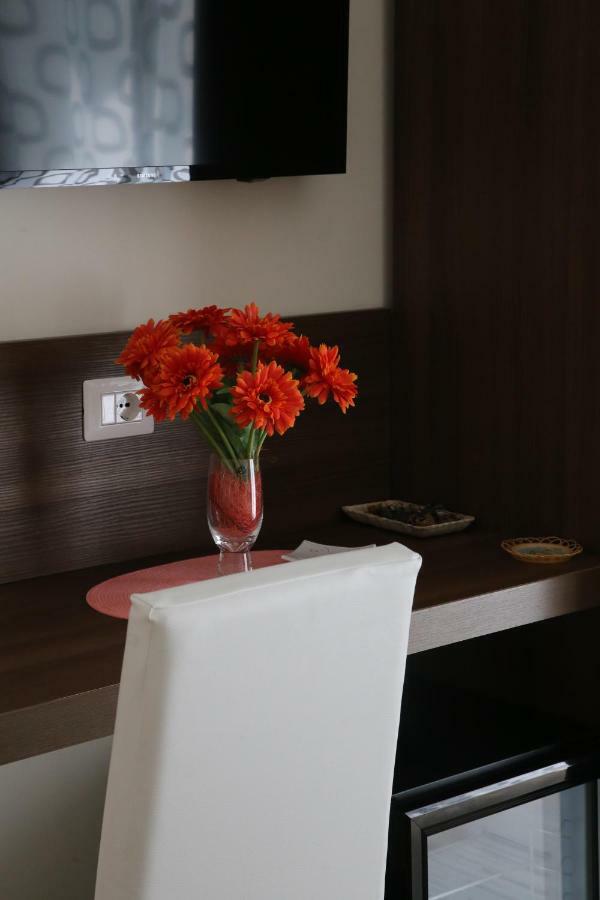 Sorrento Coast Suites B&B Екстер'єр фото